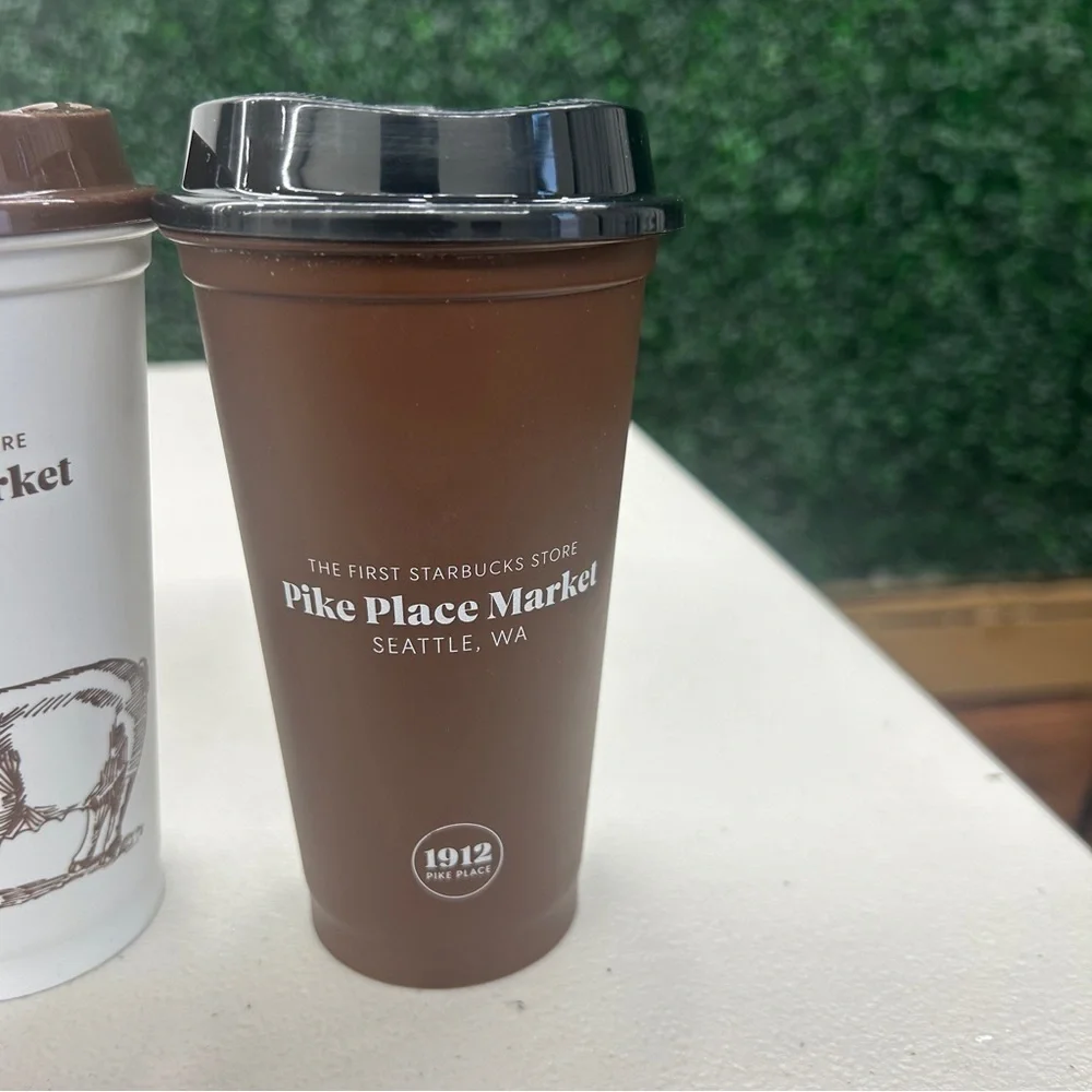 *LIMITED EDITION* Box of 6 Starbucks Seattle Washington Pike Place Market Cups
